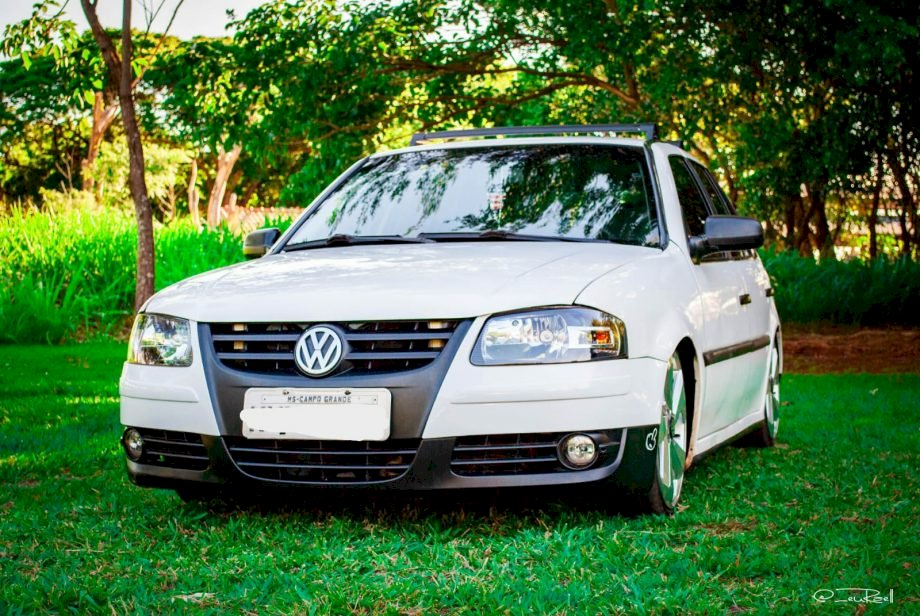 gol g4 branco 2 portas rebaixado