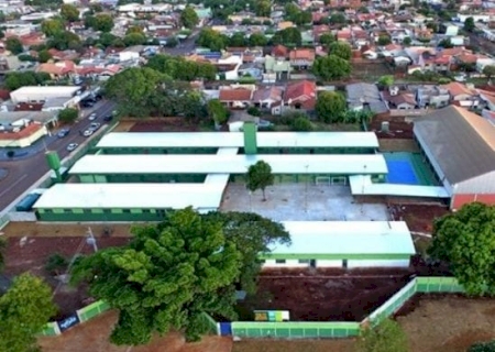 REINALDO INVESTE MAIS DE R$ 10 MILHÕES NA REFORMA DE QUATRO ESCOLAS EM DOURADOS.