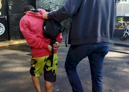 SIG efetua prisão de três pessoas foragidas da justiça em Dourados.