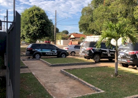 Oito pessoas da mesma família são presas por tráfico em operação contra o PCC em MS
