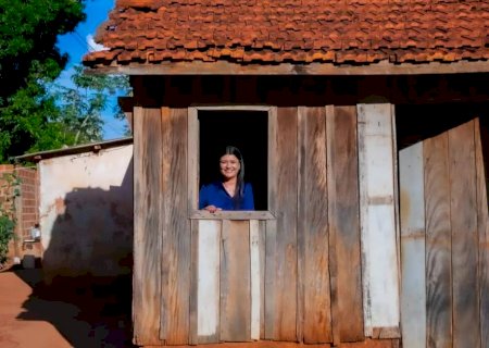 Cercada de lembranças de infância, Rose Modesto lança pré-candidatura ao Governo em Culturama