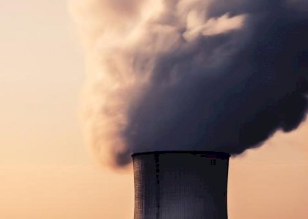 Radiação na Ucrânia segue em níveis normais; forças russas se aproximam de usina nuclear