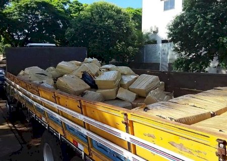 Caminhoneiro é preso com mais de 3t de drogas escondidas em meio a sucata