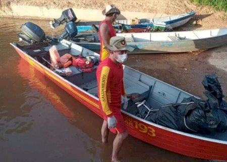 Bombeiros localizam corpo de pescador que caiu no Rio Taquari