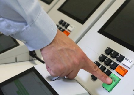 Seis governadores deixam cargos para disputar eleições de outubro