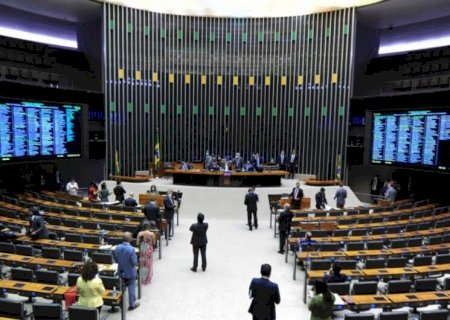 Cinco deputados de MS trocam de partido na Câmara Federal durante a 'janela'