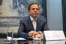 Doria reclama de não receber pesquisa e vê falta de democracia no PSDB
