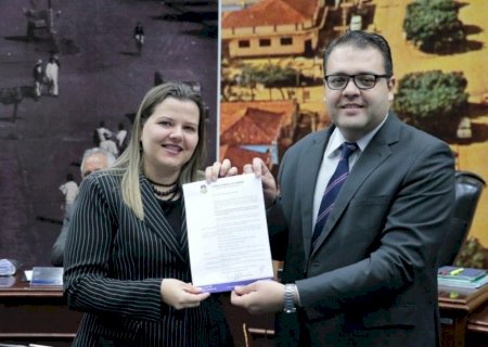 Daniela Hall Confirma Saida da Cãmara Para Assumir Secretaria em Dourados