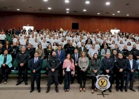 Governo reforça compromisso com a segurança formando todos policiais penais