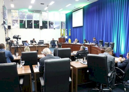 Vereadores aprovam 11 projetos de Lei na 20ª sessão do ano