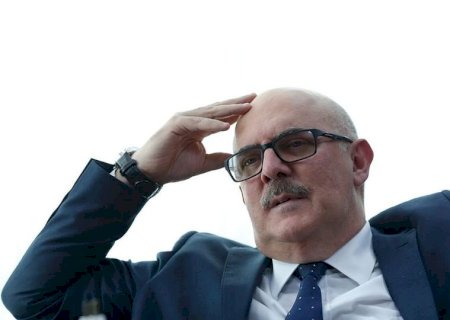 Justiça manda prender Milton Ribeiro no caso do escândalo dos pastores.