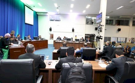 Vereadores aprovam 10 projetos na 18ª Sessão Ordinária do ano