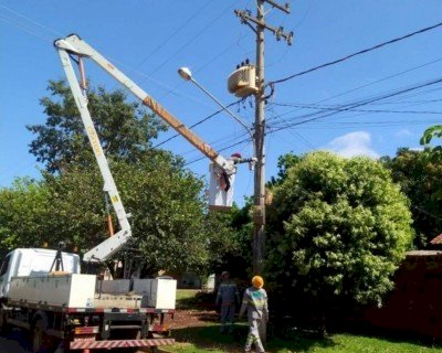 Douradenses pagam R$ 13,7 milhões para custear iluminação pública em seis meses