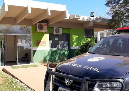 Bêbado, motorista se nega passar por bafômetro: 'você me conhece, aqui todo mundo bebe'