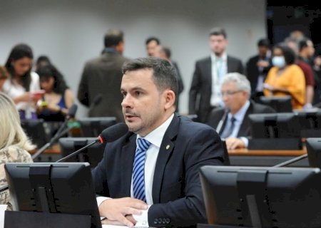 CCJ aprova proposta que amplia a atuação da iniciativa privada em presídios