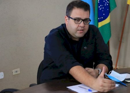 Riedel fortalece Barbosinha e pode perder apoio do prefeito da 2ª maior cidade de MS