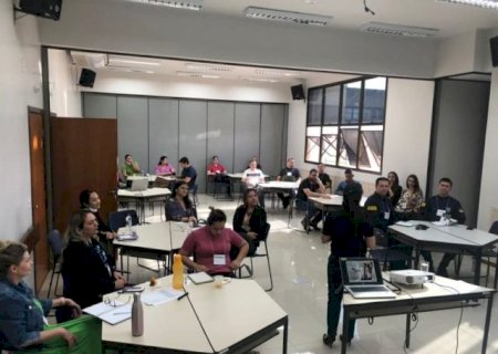 Sebrae reúne servidores públicos em Dourados