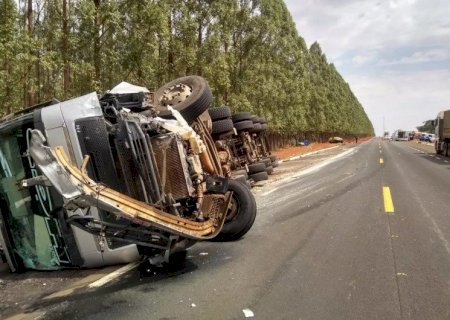 Identificado casal que morreu em acidente entre carro e carreta