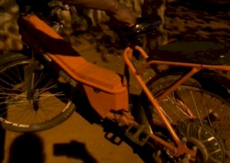 Menor em bicicleta elétrica morre ao ser atropelado por ônibus