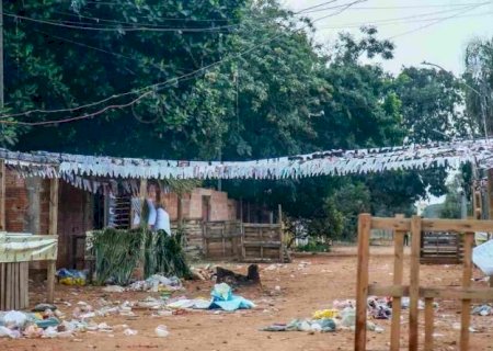 Homem morre com 9 tiros em festa agostina
