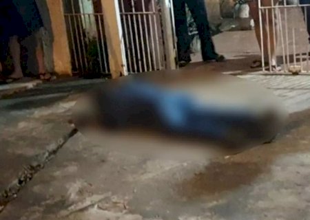 Homem é executado ao chegar em casa
