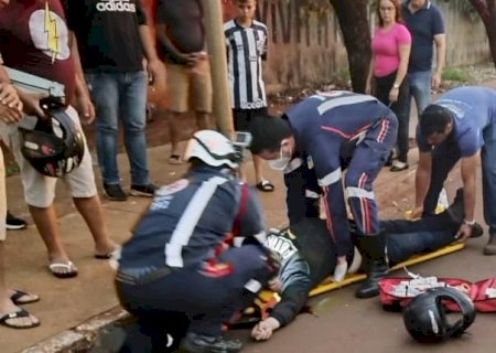 Grave acidente deixa motociclista inconsciente na Avenida Marcelino Pires