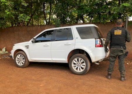 Motorista foi contratado por empresa de reciclagem para dirigir caminhonete roubada