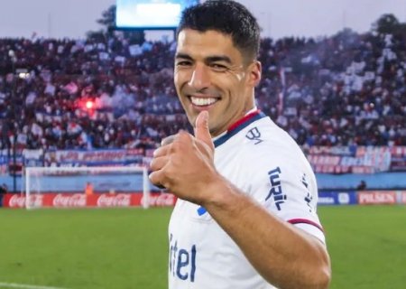 Grêmio fecha contratação de Luis Suárez