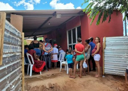 Com ajuda de empresários, projeto social constrói casa para família que vivia em ‘barraco’