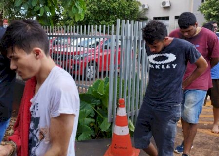 Por medo do PCC, assassino de amigos pede para não ser levado à PED