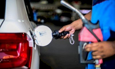 Preço do litro da gasolina comum varia até 54 centavos em Dourados, aponta Procon