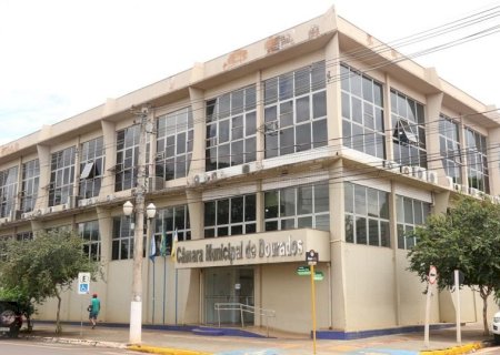 População Questiona Valor Alto Para a Reforma da Câmara Municipal de Dourados