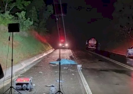 Motociclista de 33 anos morre em colisão contra caminhão tanque