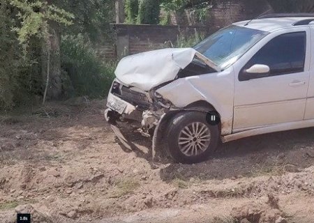 Jovem embriagado bate em Kombi que atinge e mata douradense de 64 anos