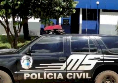 Adolescente é queimado com garfo no fogão após ser flagrado estuprando irmã de 8 anos