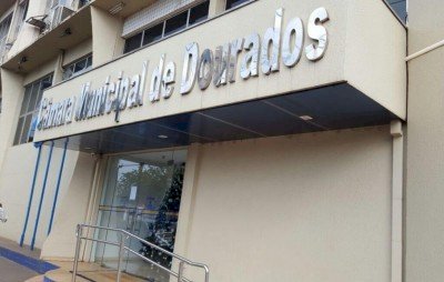 Juiz concede 30 dias para MPE executar sentença contra vereadores de Dourados