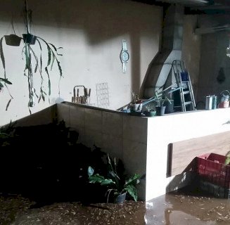 Chuvarada provoca série de danos em Dourados