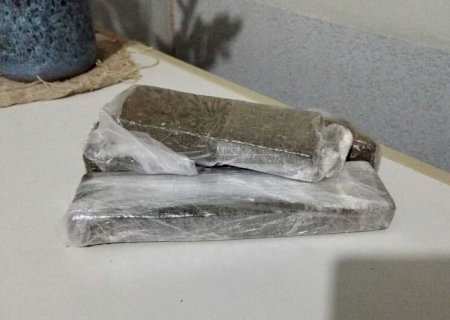 Motociclista tenta fugir de abordagem e acaba preso por tráfico