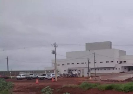 Obra do Hospital Regional de Dourados pode ser concluída até abril