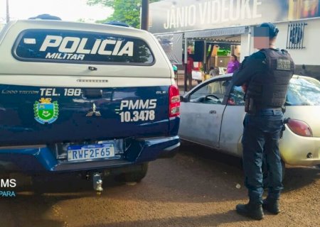 Carro com registro de apropriação indébita é recuperado no centro