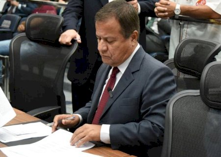 Estado de saúde de deputado piora e família avalia transferência para SP