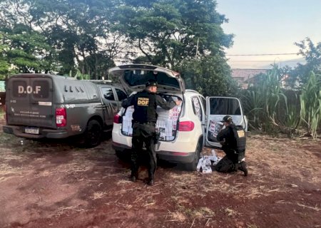 Veículo furtado em SP é recuperado com cigarros contrabandeados