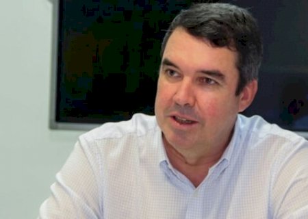 Governador assina contrato de R$ 1,7 milhão em benefícios dos clubes de laço