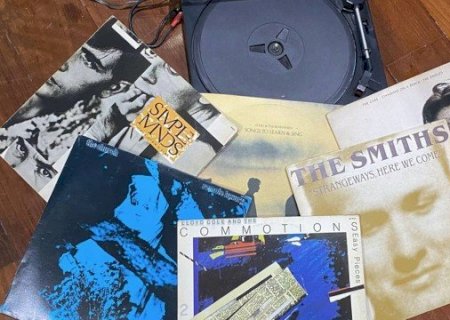 Venda de discos de vinil supera a de CDs pela primeira vez em 36 anos