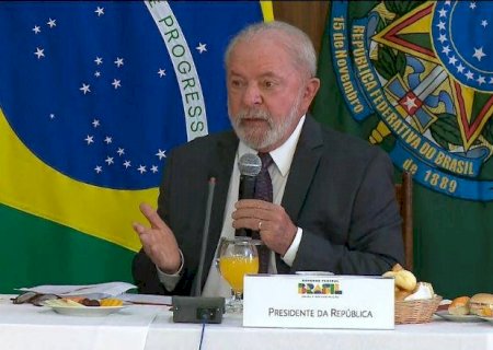 Lula sobre inflação: Se a meta está errada, muda-se a meta