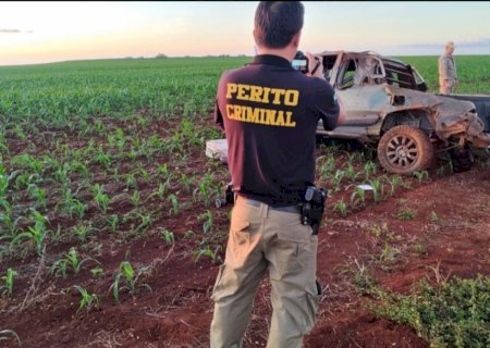 Mulher morre e homem fica ferido após carro capotar em Maracaju