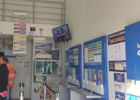 Acusado de se apropriar de prêmio da Mega-Sena falta à audiência