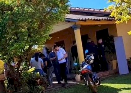 Homem mata mulher e se suicida em PJC