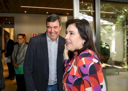 Ministra de Lula, Simone Tebet se reúne com Eduardo Riedel
