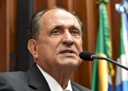 Zé Teixeira pede novos equipamentos laboratoriais para atender Dourados